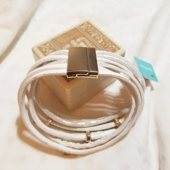 NWT Maurices Leather Rhinestone Charm Bracelet - Picture 3 of 6